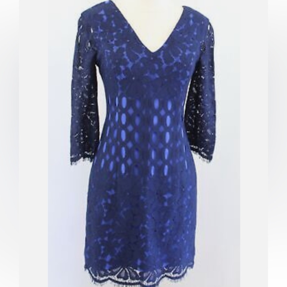 EXCELLENT CONDITION LILLY PULITZER  LACE TUNIC DRESS  NAVY BLUE SIZE 6
